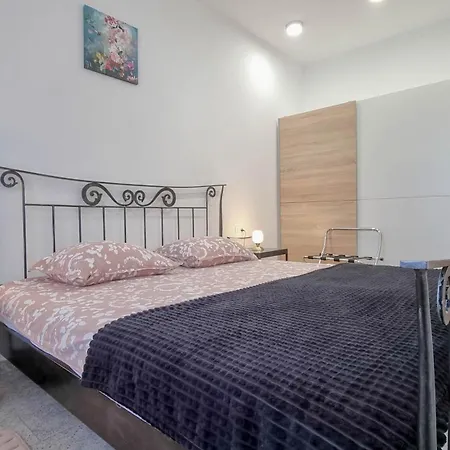 Casa Dorjana Feriehus *