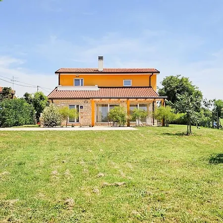 Casa Dorjana Feriehus *