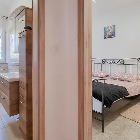 בית נופש Casa Dorjana *