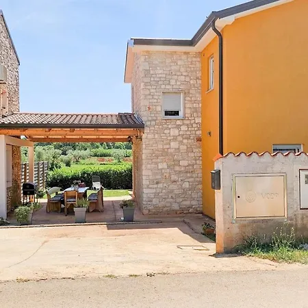 بيت للعطل Casa Dorjana *
