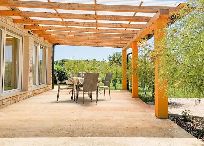 Casa Dorjana Feriehus *