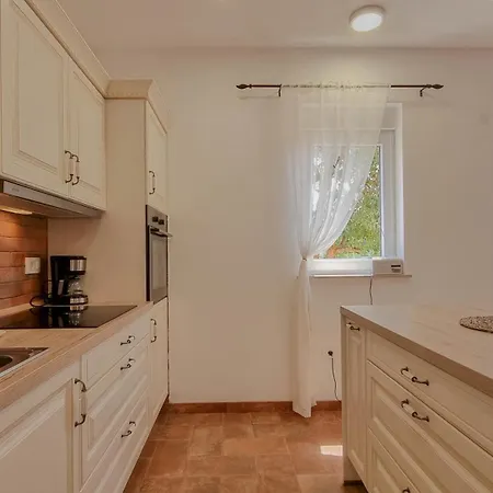 別荘 Casa Dorjana *