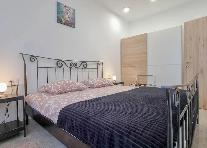 Casa Dorjana بيت للعطل *