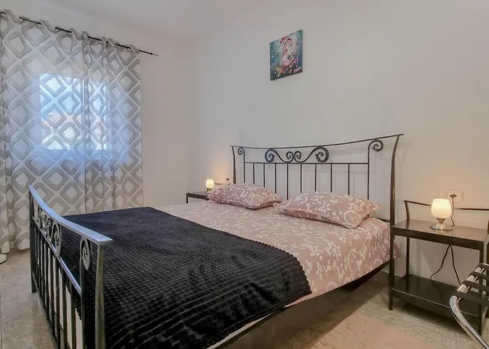 Casa Dorjana بيت للعطل