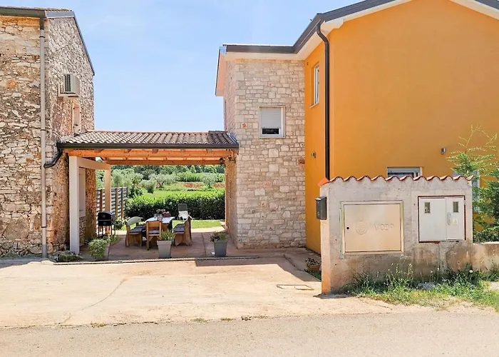 بيت للعطل Casa Dorjana *